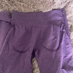 NVGTN dupe seamless leggings with butt sculpting affect. XL purple